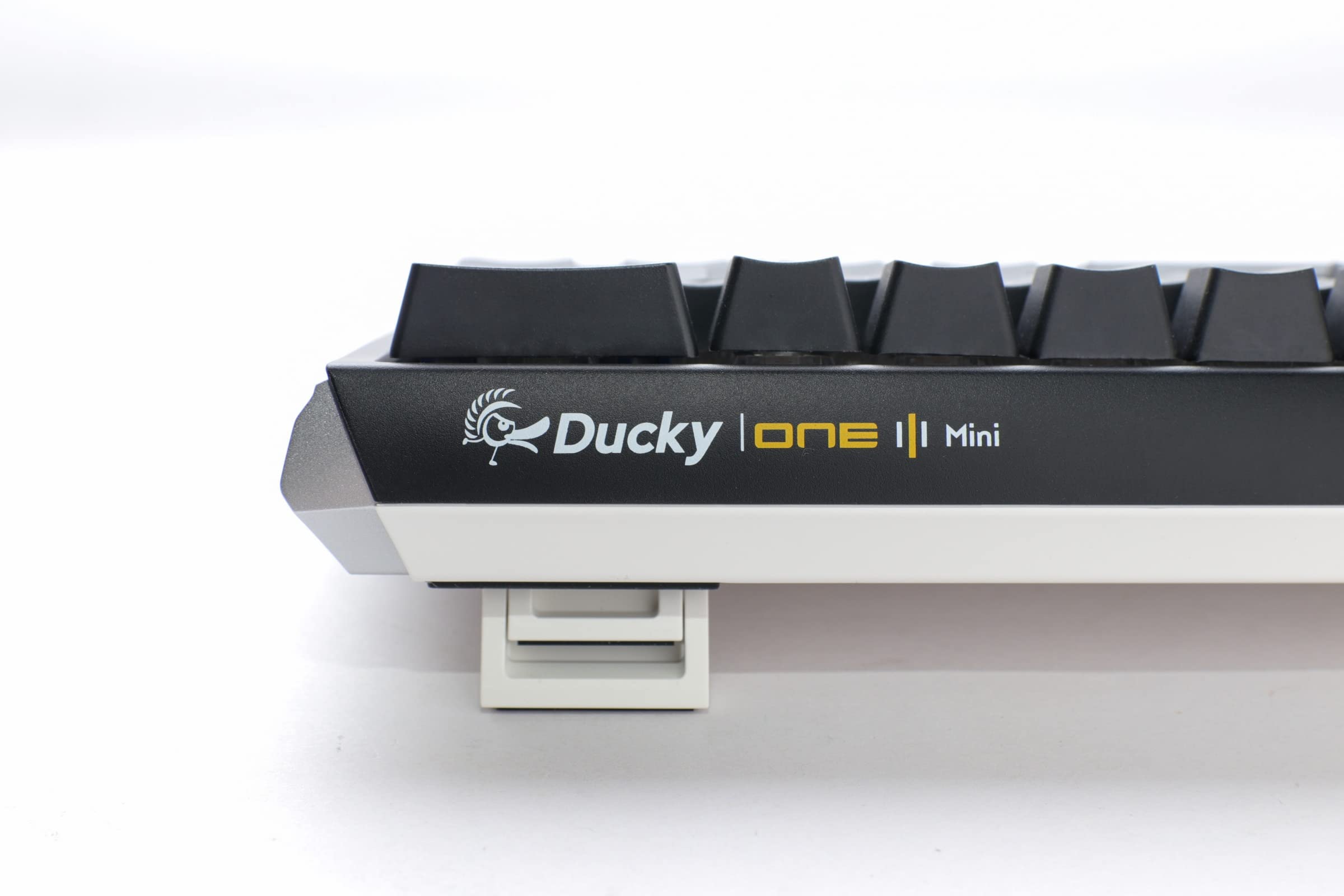 Ducky One 3 - Classic Black / White Nordic - SF 65% - Cherry Blue